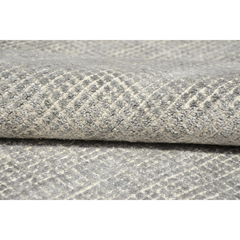 Floral Area Rug in Gray/White, Rectangle 8' x 10'