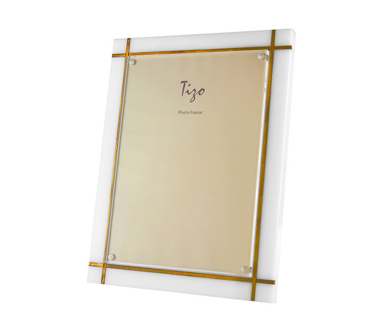 Lucite Wht Gld Frame Metal Frame, 4" W x 6" H
