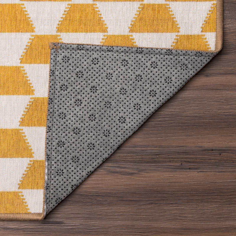 Tapis jaune / doré à tissage plat Yanis, Tapis de couloir 2 pi 6 po x 7 pi