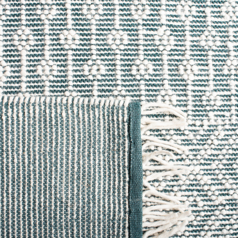 Vintage Look Hand Woven Area Rug, Rectangle 122 x 183 cm