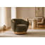 Fauteuil pivotant moderne avec accoudoirs enveloppants évasés, assise profonde rembourrée et base ronde à plusieurs niveaux-133966937