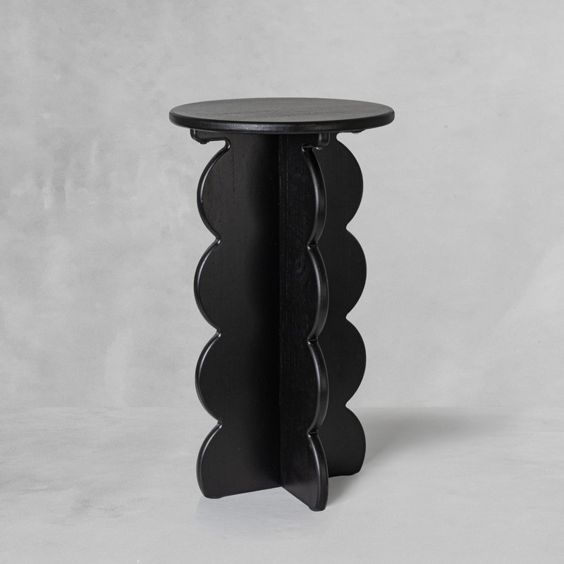 Scalloped Edge Accent Table in Matte Black Finish, Black