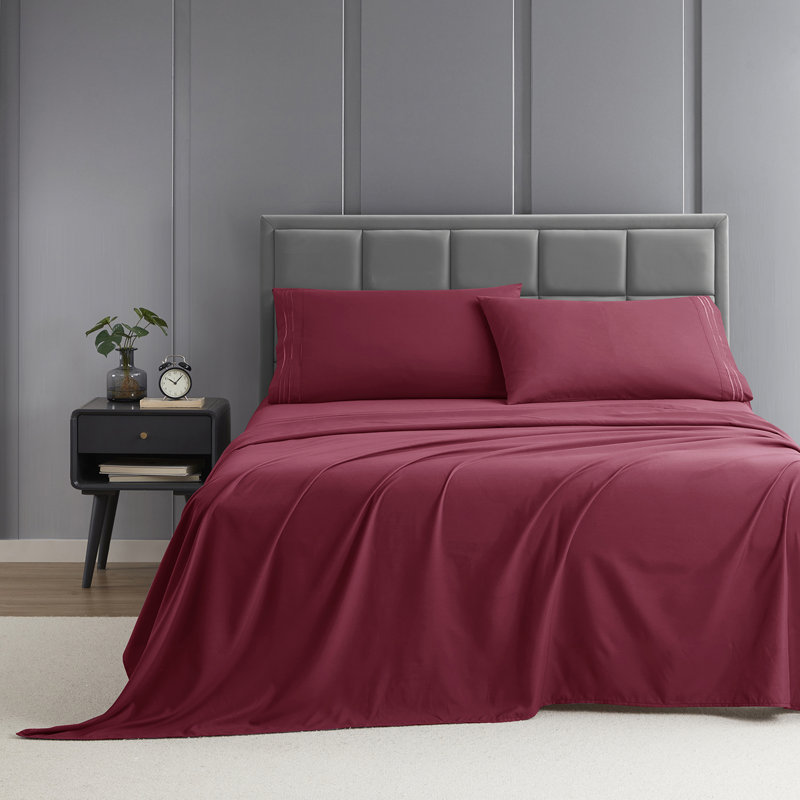 1800 Series Double-Brushed Microfiber Hypoallergenic Sheet Set, Burgundy Red, California King Sheet Set with 2 Pillowcases
