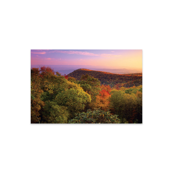 Millwood Pines Arianys Blue Ridge Mountains With Deciduous Forests In ...
