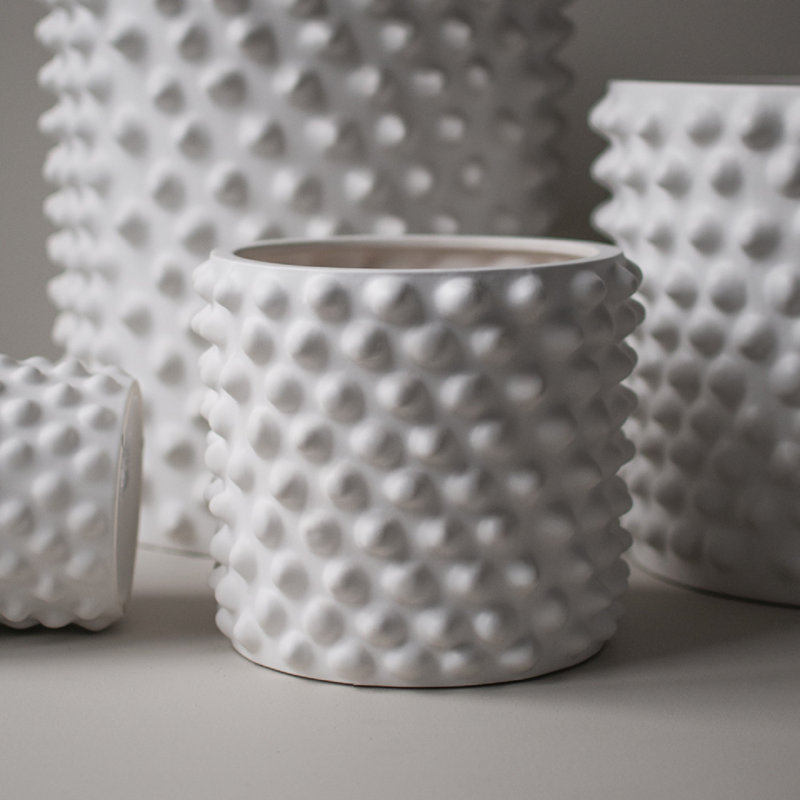 Vase de table en céramique Genesta, Blanc, H 7,09 po x l 8,27 po x P 8,27 po