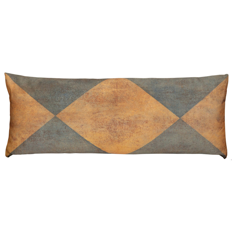 Coussin lombaire à motif ocre abstrait Wyatt, 36 po x 14 po