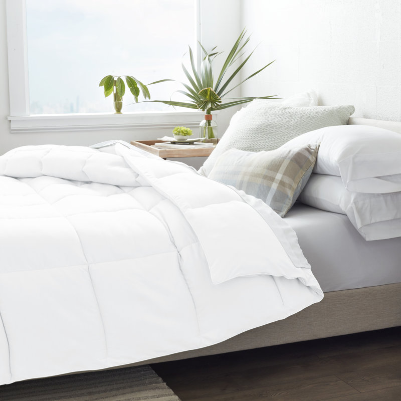 White Full Down Alternative Microfiber Duvet Set