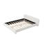 Grand lit tapissier-435850097