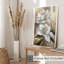 Impression florale blanche de magnolias blancs sur fond doré-569156385
