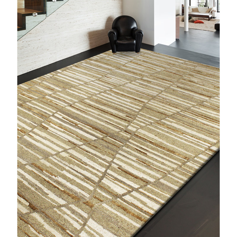 High-Quality Hand-Knotted Wheat And Sand Area Rug, Rectangle 5' x 8'