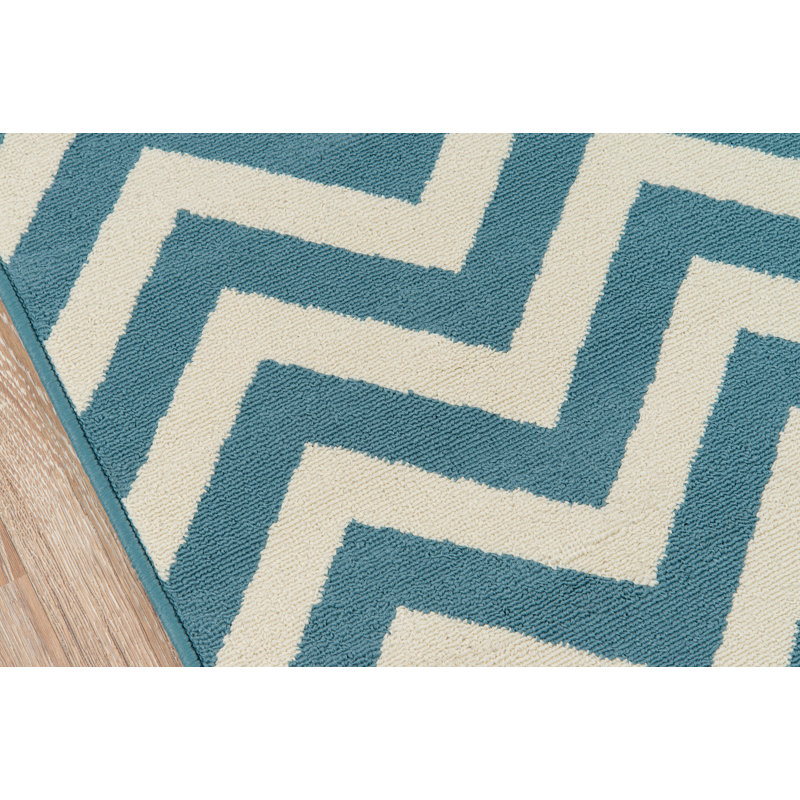 Irita Chevron Indoor / Outdoor Rug, Rectangle 1'8" x 3'7"