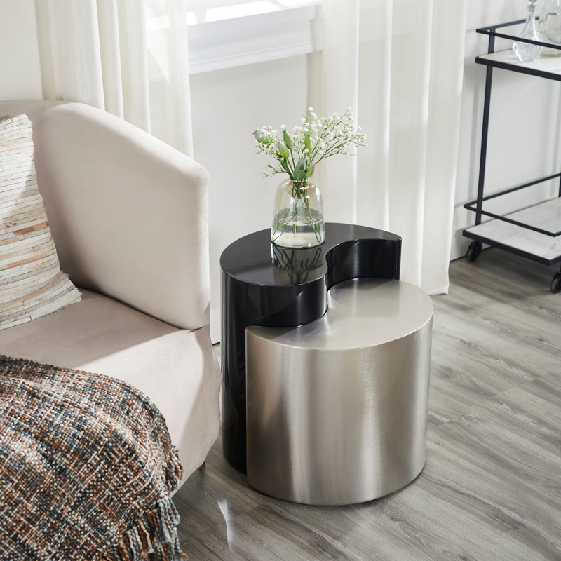 Table de bout de style moderne