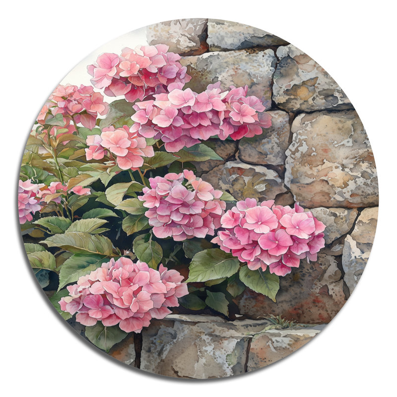 Hortensias dans un jardin de pierre - hydrangées, art mural rond en métal, impression traditionnelle en métal rose