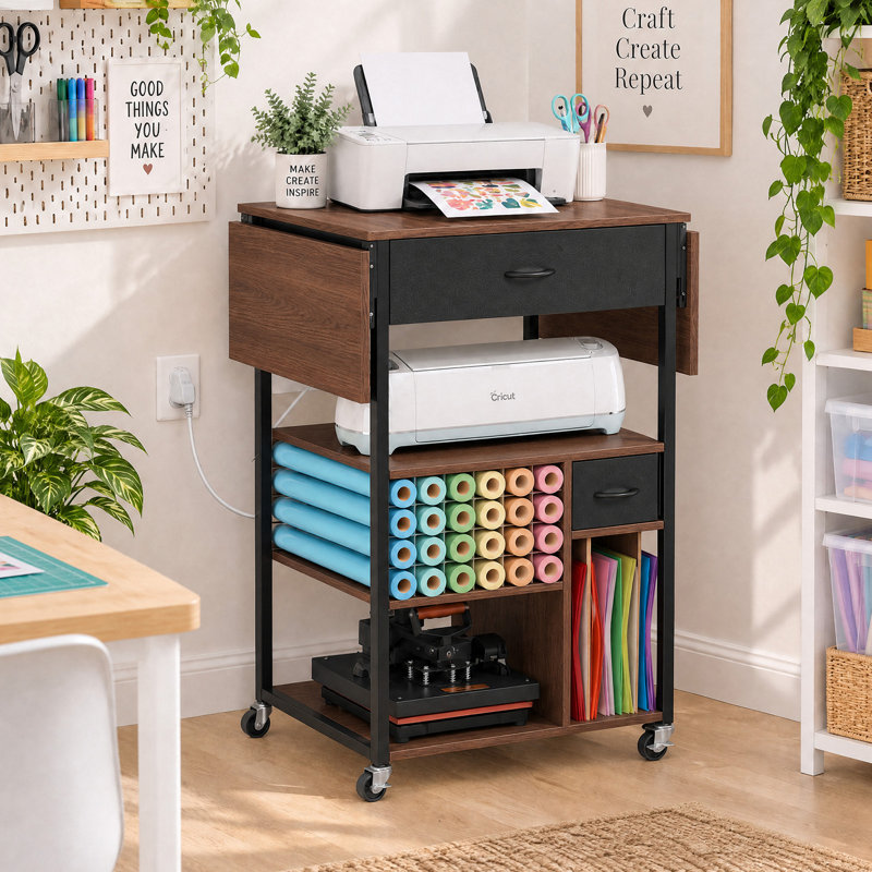 Table de presse à chaud de 108 cm (42,5 po) avec 24 supports pour rouleaux de vinyle, station de charge, tiroirs et étagères ouvertes, chariot de bricolage robuste à roulettes