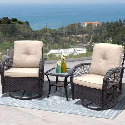Chaise berçante en métal