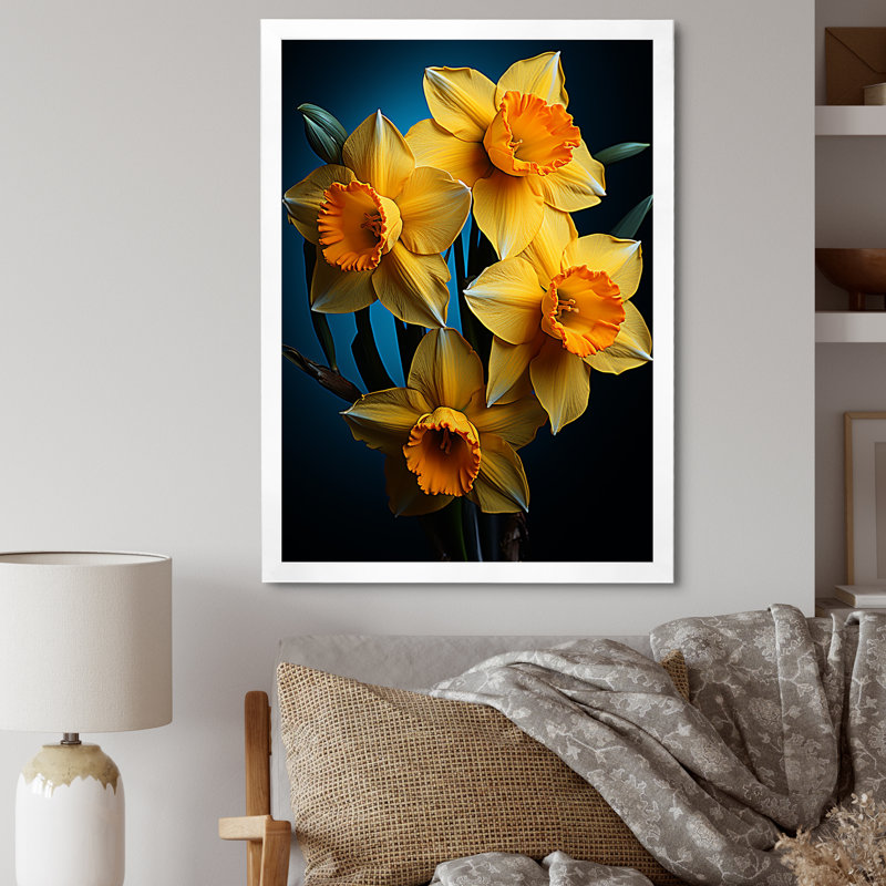 «Yellow and Orange Daffodil Bloom Dance» sur toile, Cadre simple blanc, H 20 po x l 12 po x P 1 po