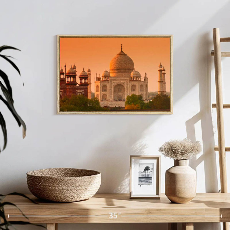Taj Mahal historique au lever du soleil, 19 po x 13 po, Cadre flottant en bois naturel