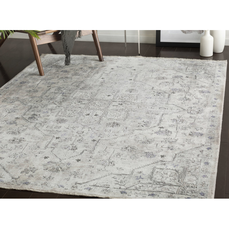 Hersche Oriental Indoor Rug, Rectangle 7'10" x 10'3"