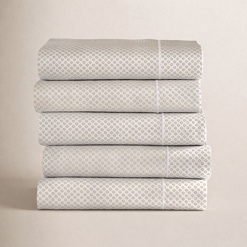 Emma 300 Thread Count Geometric Egyptian-Quality Cotton Sateen Fitted Sheet, Queen Fitted Sheet, Linen