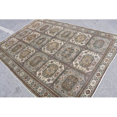 Grand tapis Oushak dans une teinte verte vibrante avec une sensation rétro parfaite pour les intérieurs d'inspiration bohémienne ou les tapis de salon faits à la main