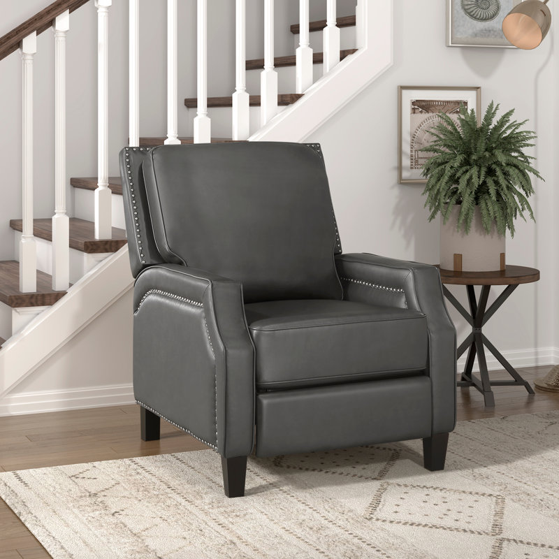 Chaise inclinable en bois massif avec revêtement gris, siège gris à garniture cloutée pour le salon, conception transitionnelle, mousse à ressorts ensachés
