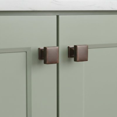 Poignée d'armoire Madelyn Carter Danford