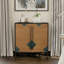 Armoire de rangement moderne avec motif géométrique