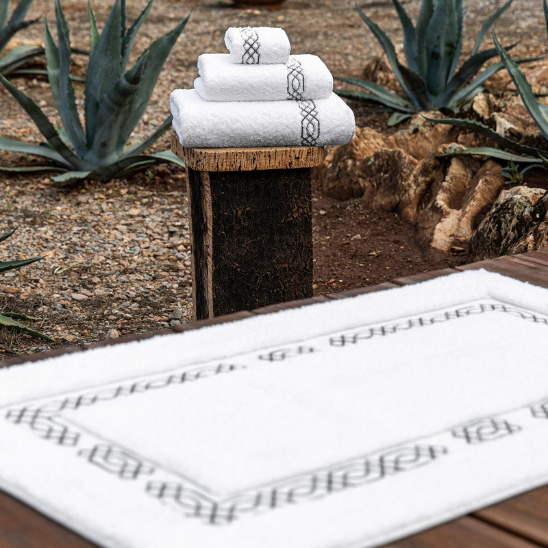 Milano Bath Rug, 20" W x 31" L