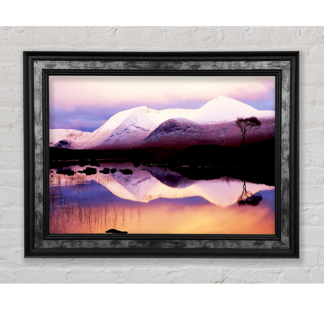 Tranquil Mountain Snow Reflections - Einzelne Bilderrahmen Kunstdrucke