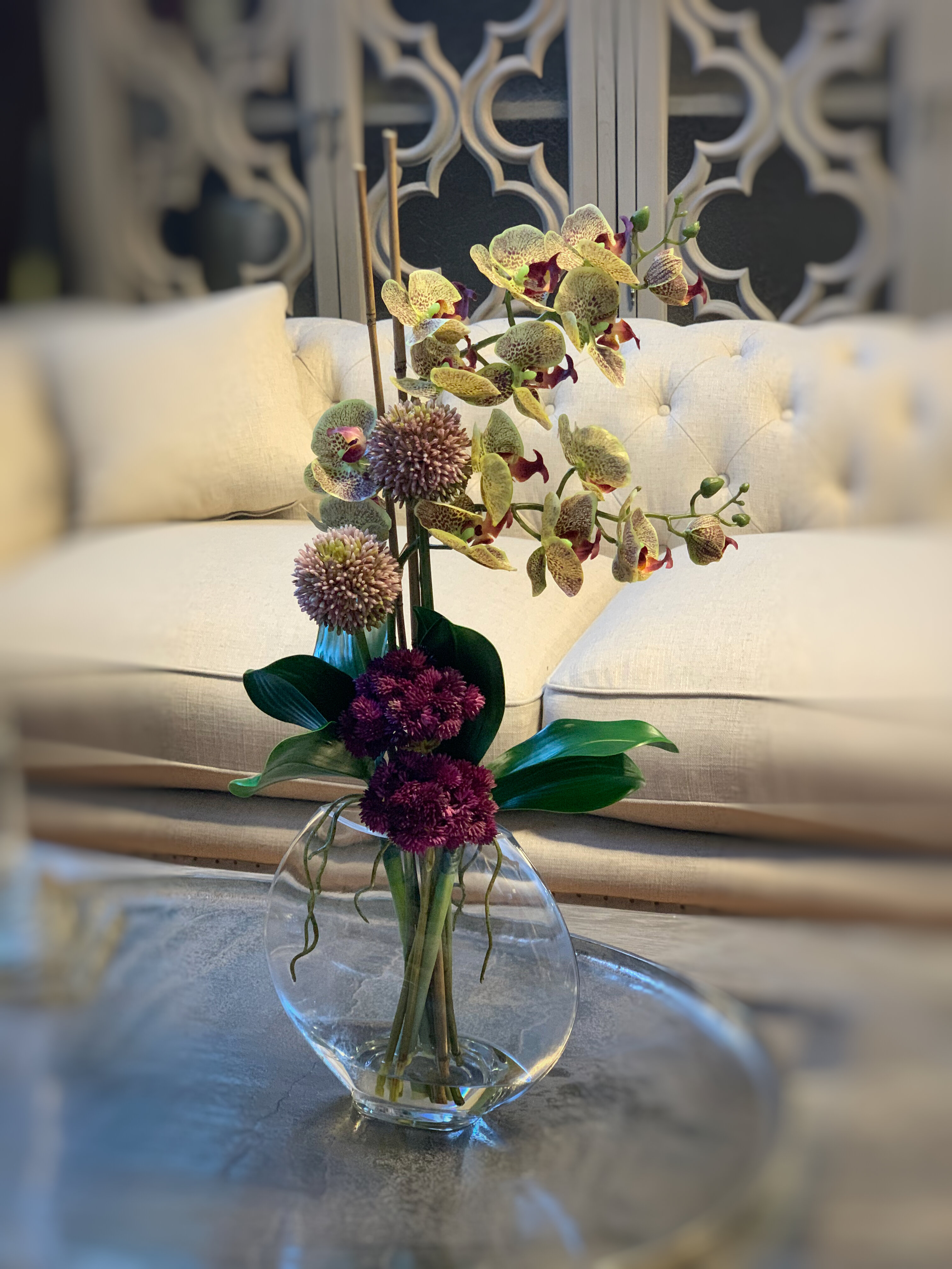 https://assets.wfcdn.com/im/02247518/compr-r85/1861/186191628/polysilk-mixed-arrangement-in-vase.jpg