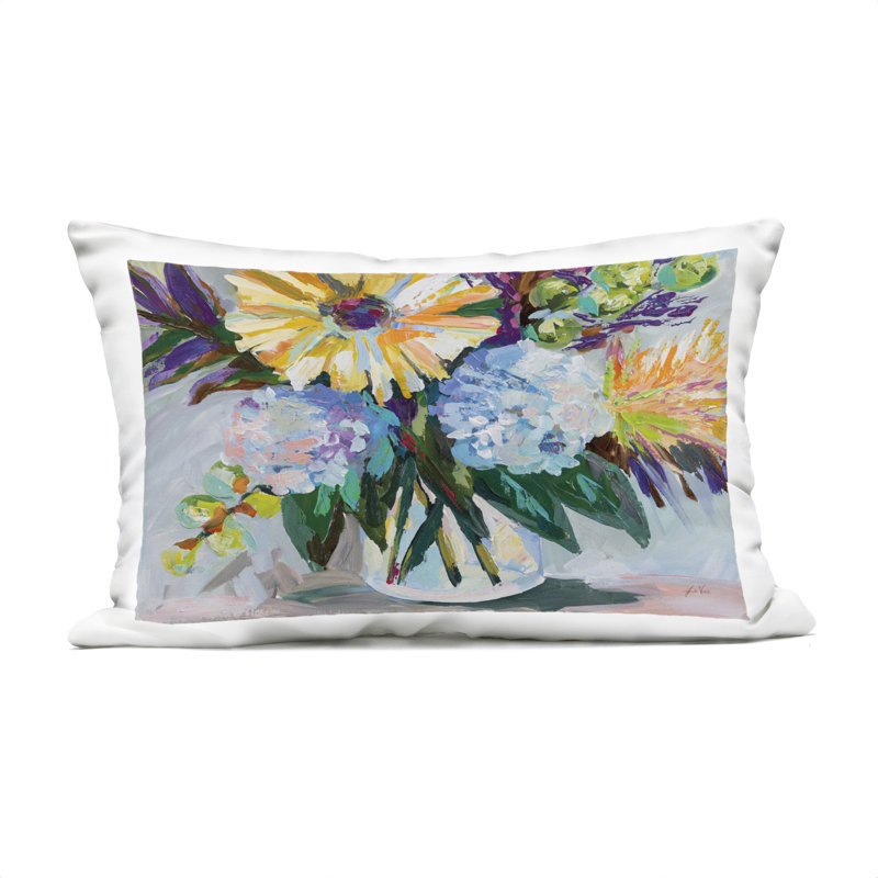 Coussin d'extérieur imprimé Summer Blooms Bouquet, design par Jeanette Vertentes