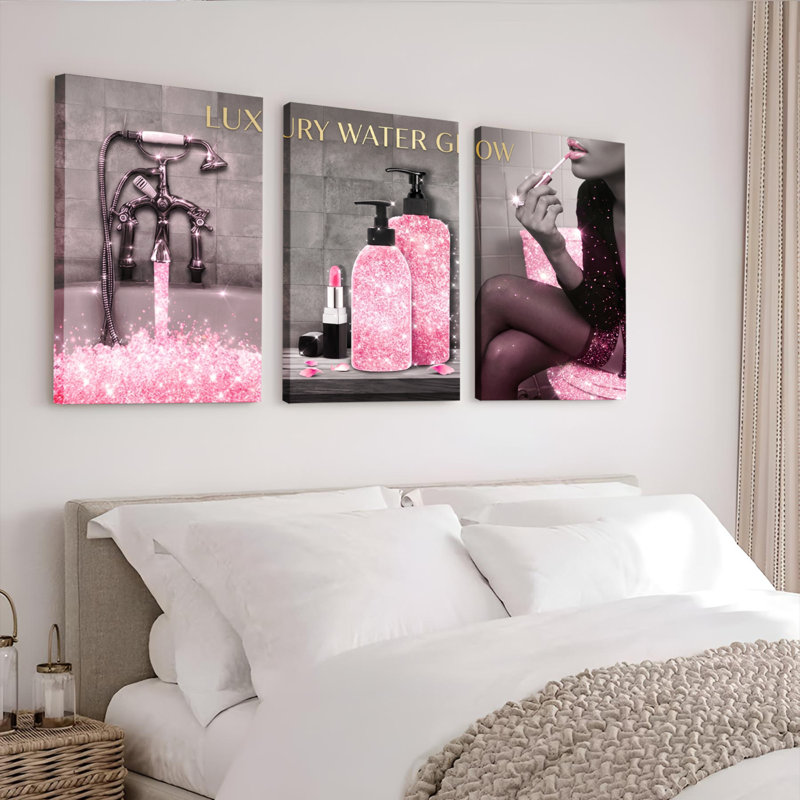 Ensemble de 3 tableaux muraux sur toile rose scintillante représentant une femme et un maquillage pour salle de bain.