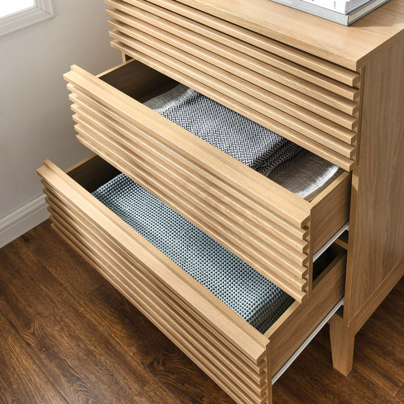 Oak Mid-Century Modern 3-Drawer Bachelor's Chest
