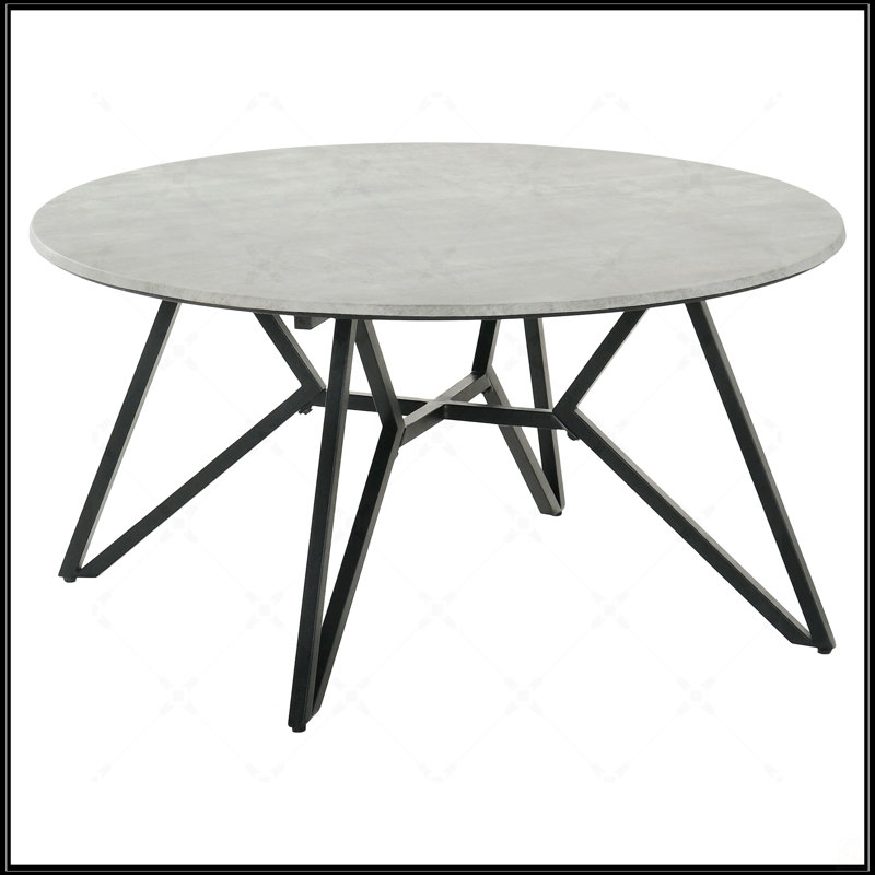 Table basse en ciment et bronze industriel