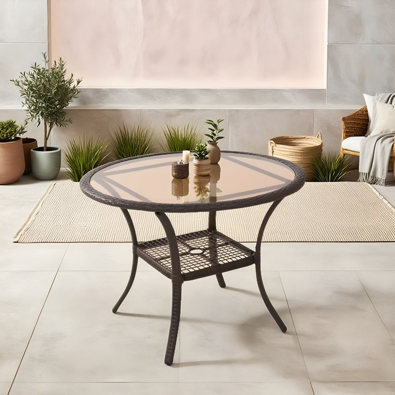 Table de salle à manger extérieure avec plateau en verre trempé
