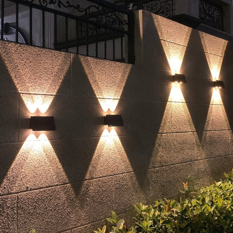 Keizer LED Wall Light, Yellow