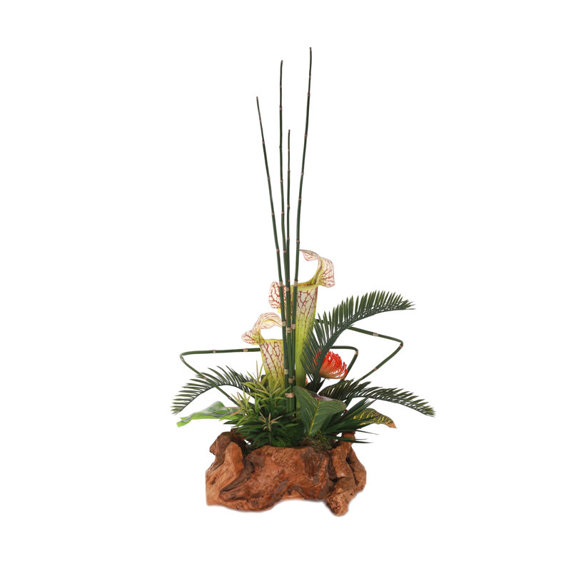 Arrangement floral dans un bol