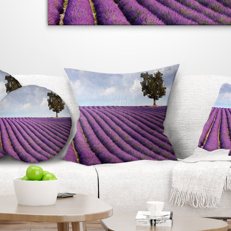 Coussin de paysage lavande Lone Tree in Provence, 16 po x 1 po, Coussin décoratif