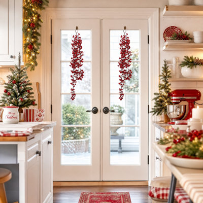 Lot de 2 guirlandes de Noël en forme de larme avec baies rouges artificielles, 115 cm (45,27 pouces), avec boucle de suspension. Décoration hivernale pour la porte d'entrée, le foyer ou le mur.