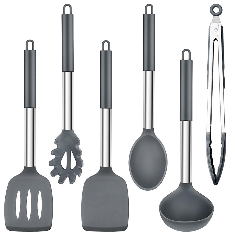 Fleur De Lis Living Roan Utensil Set, Grey
