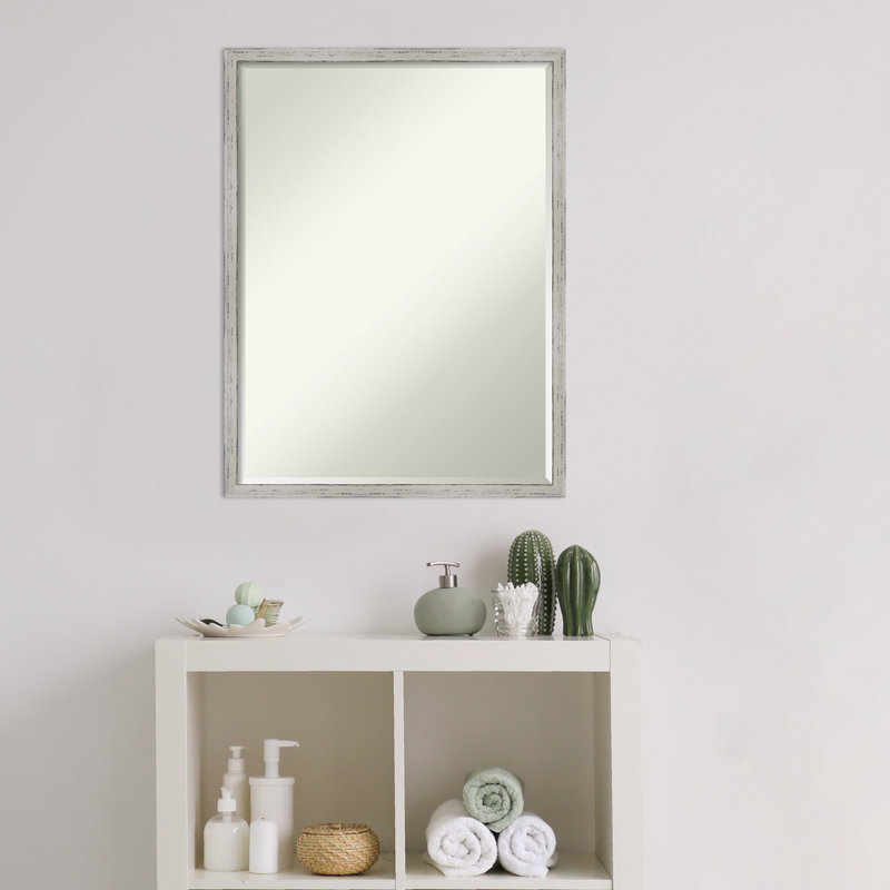 Petit miroir mural biseauté Naomi-Jane, 25 po x 19 po