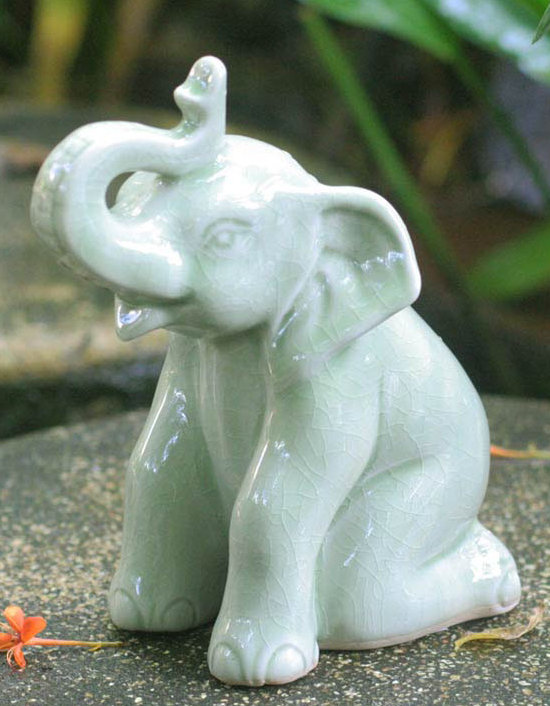 Flerida Handmade Ceramic / Porcelain Figurine / Sculpture Decorative Object