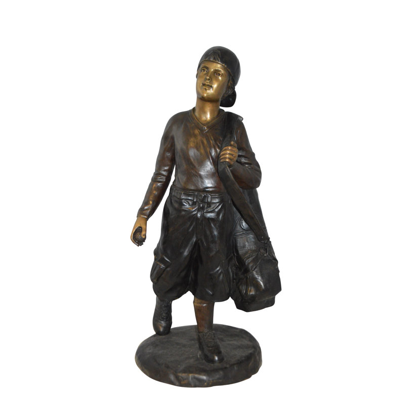 Statue de garçon Michalak portant un sac de golf en bronze - Taille: L 15 po x l 15 po x H 38 po.