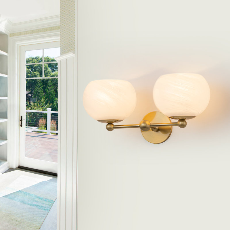 Applique murale moderne en laiton avec abat-jour en verre texturé nuage, luminaire de meuble-lavabo 2 lumières, finition dorée de 18 po de largeur, homologué ETL UL, montage haut / bas