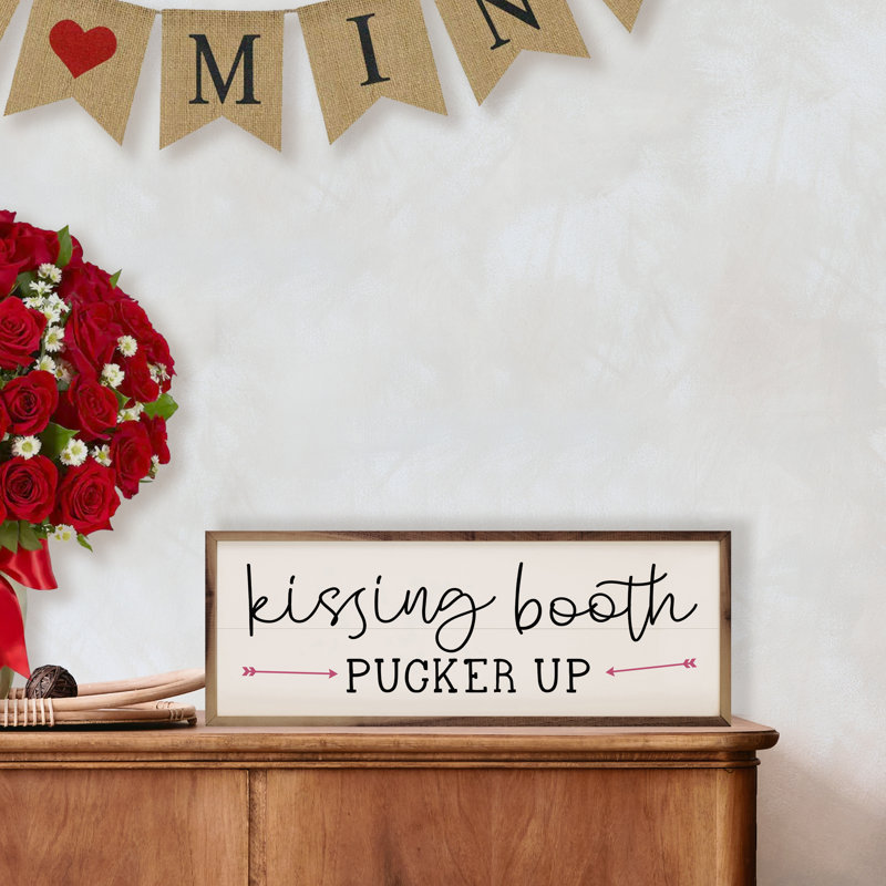 Kissing Booth Pucker Up Arrow - blanc, H 8 po x l 24 po x P 1 po