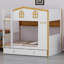 Lit superposé en forme de maison avec barrières de sécurité, tablettes de rangement et lit gigogne