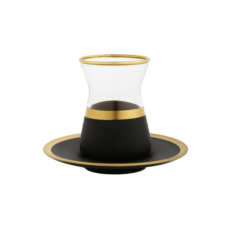 Ensemble de 6 tasses à thé et soucoupes avec une conception en noir et or