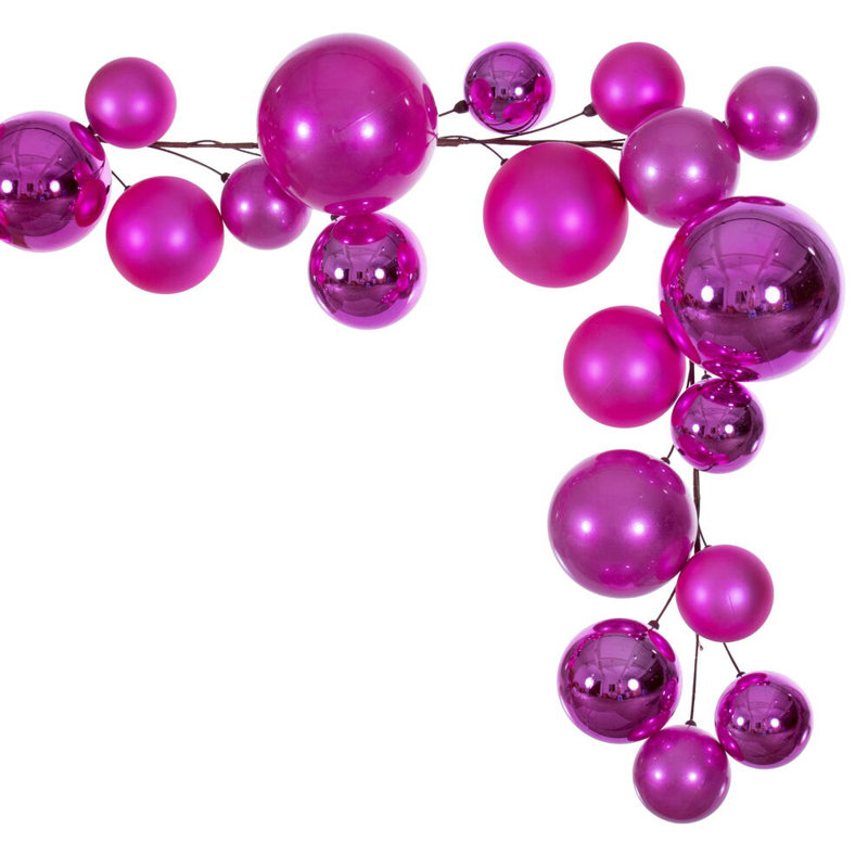 Guirlande Vickerman, Rose