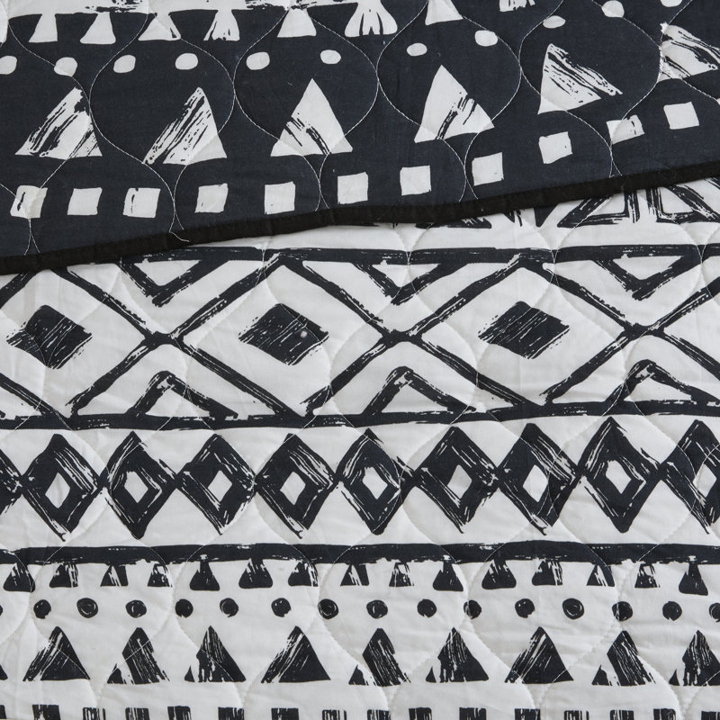 King Black Cotton Reversible Quilt Set with Decorative Pillows
