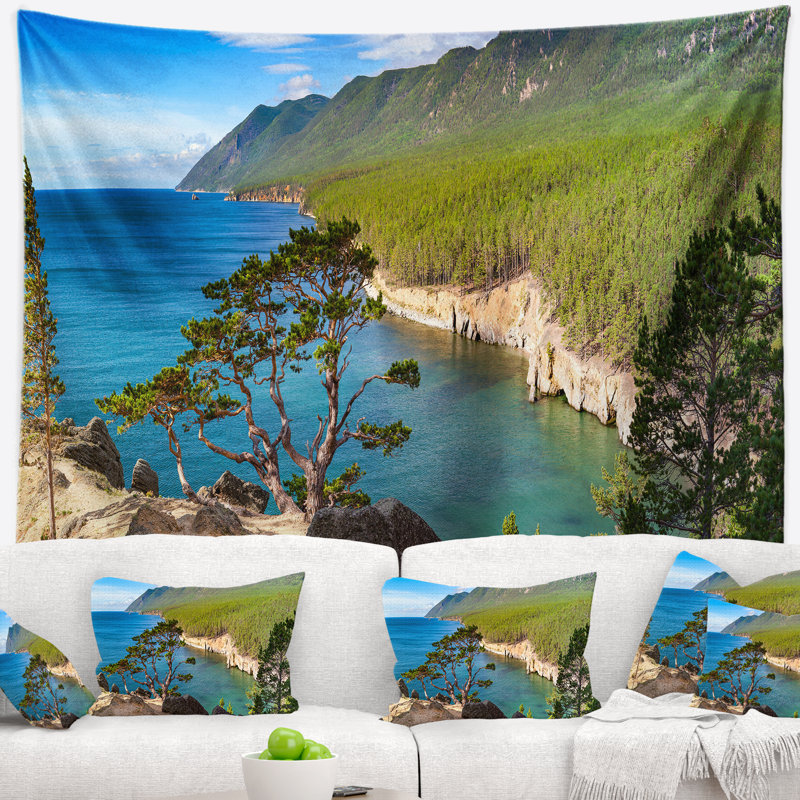 Tapisserie du lac Baïkal le jour d'été, H 78 po x l 92 po